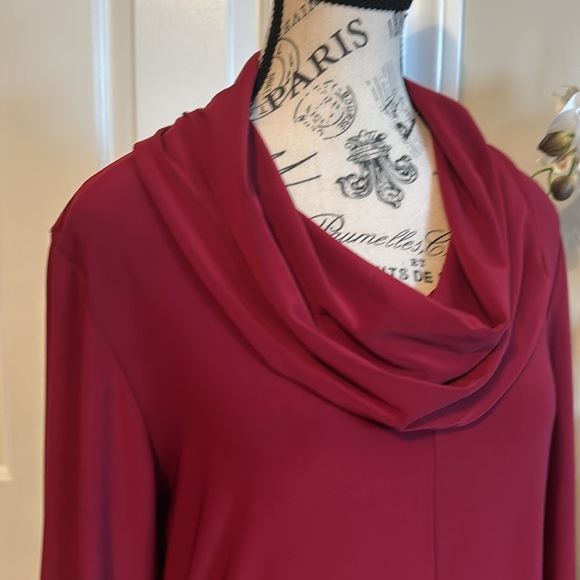 ✨🎄✨MICHAEL TYLER RED/BURGUNDY DRESS Size M NWOT - Picture 7 of 8